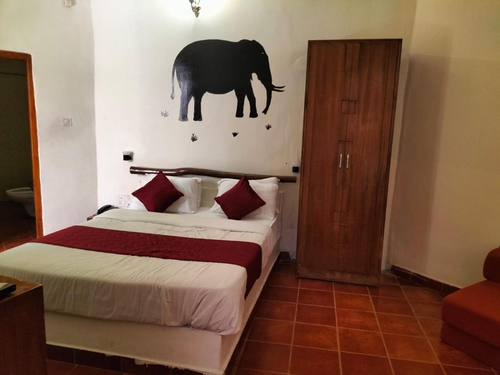The Country Club Wildlife Resorts Bandipur Luaran gambar
